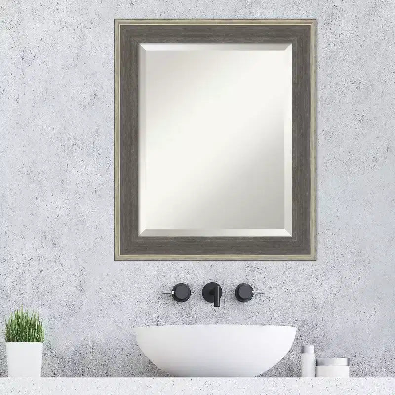 Miroir mural de salle de bain encadré en bois biseauté Cottage