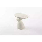Table d'appoint décorative élégante, table d'appoint en fibre de verre avec piédestal, table de canapé décorative pour salon, chambre à coucher, chambre d'amis