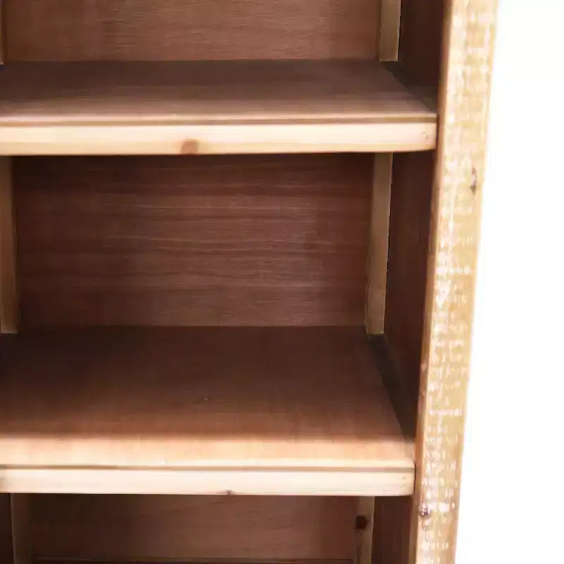 Meuble de rangement en bois massif Brimley avec porte décorative découpée et 2 tiroirs
