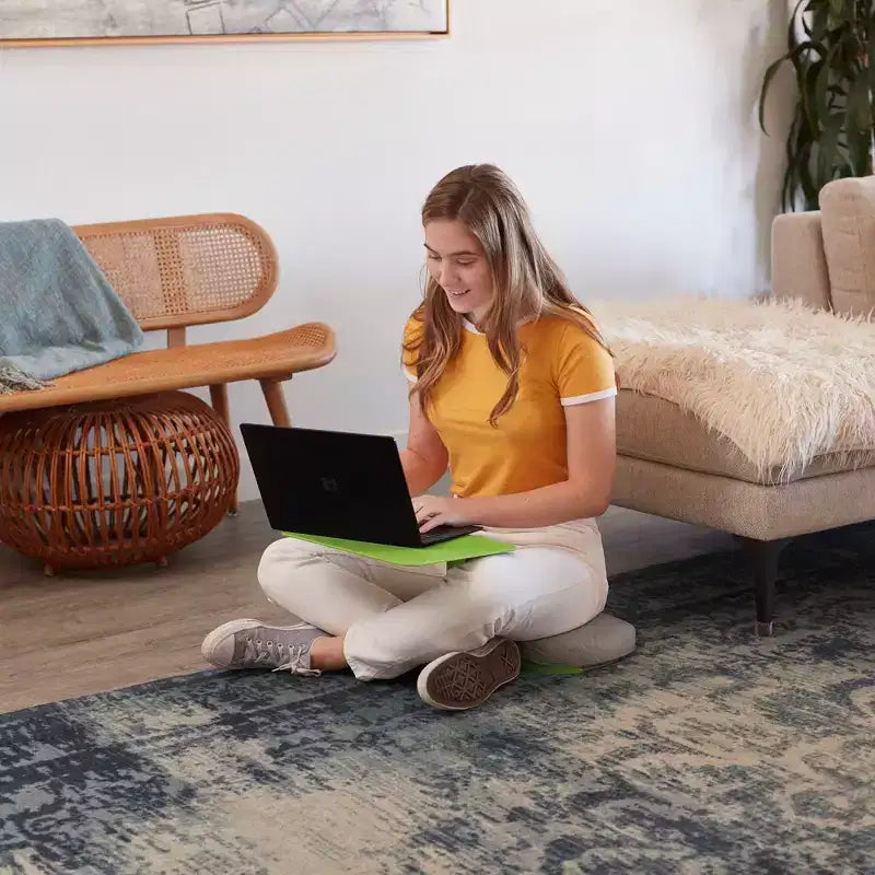 Le bureau de genoux portable Surf avec coussin, assise flexible