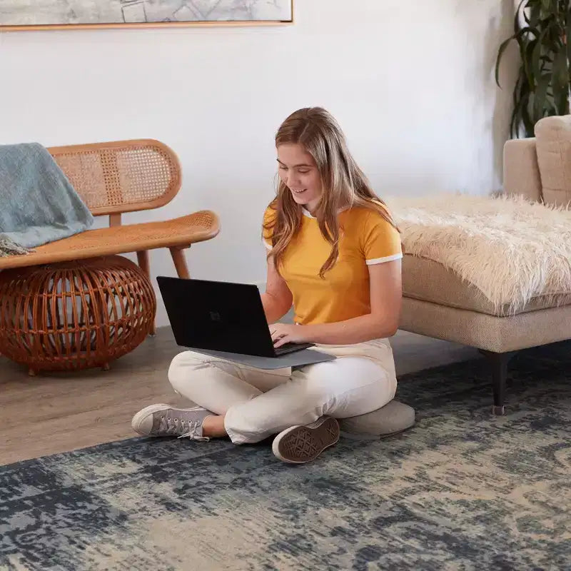 Le bureau de genoux portable Surf avec coussin, assise flexible